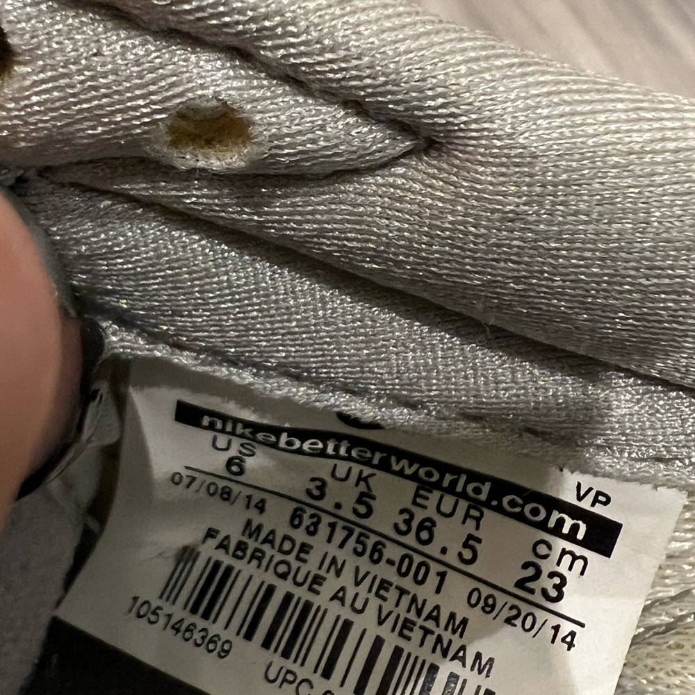 Rare Silver Nike internationalist  Sneakers - Picture 6 of 12